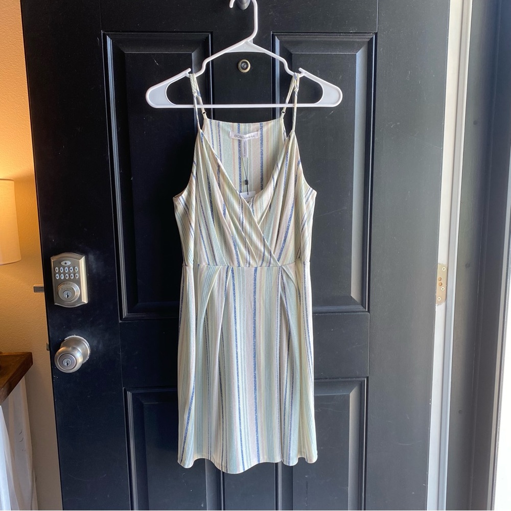 NWT BCBGeneration Surplice Striped Drape Mini Dress Size Medium - Picture 4 of 9